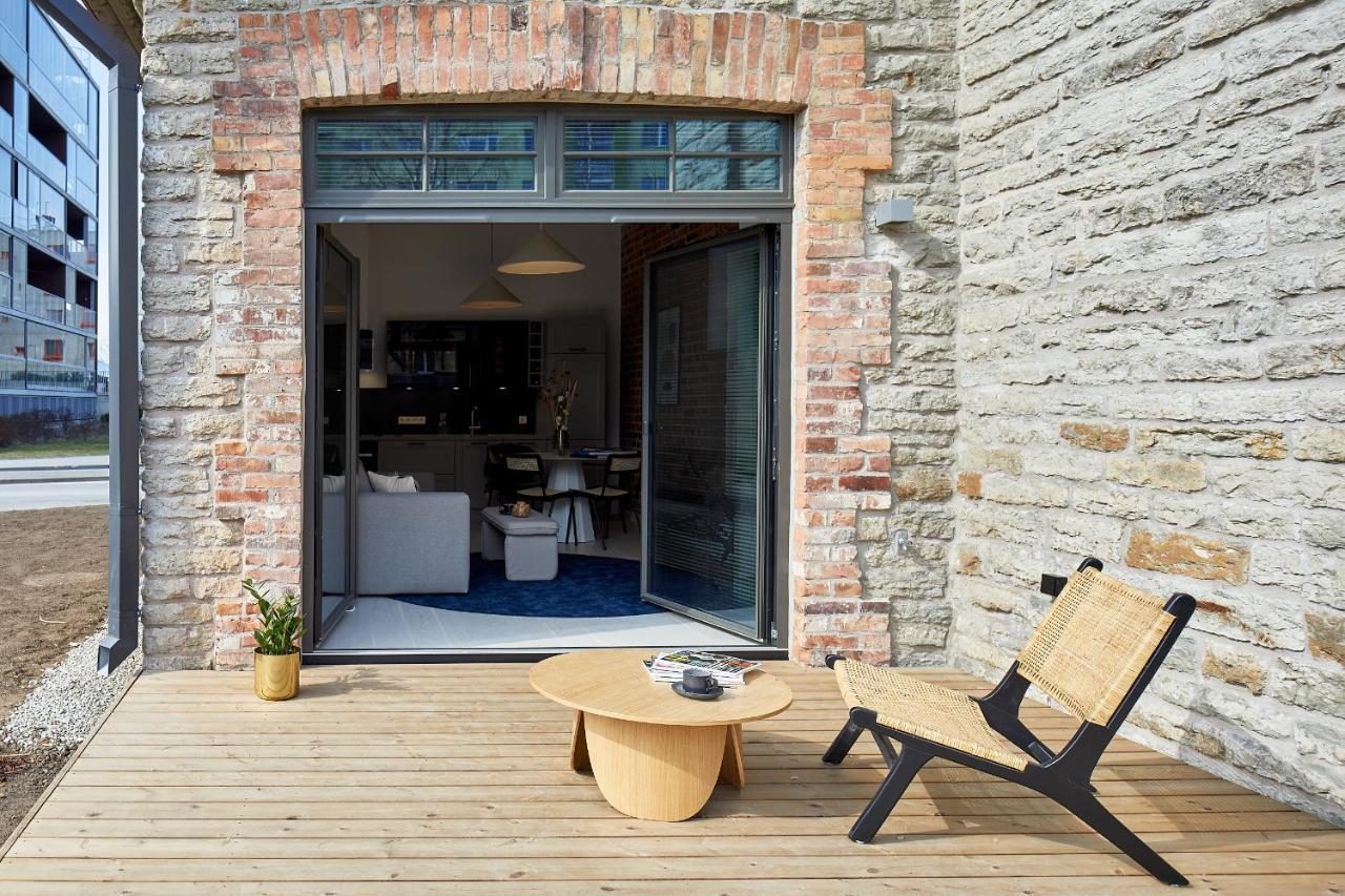 High Ceiling Loft With Its Own Backyard And A Terrace Apartment Tallinn Exterior photo
